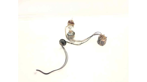 Recambio de portalamparas para land rover discovery 4 2009-2016 tdv6 se referencia OEM IAM   