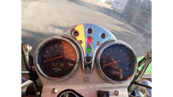 Recambio de cuadro instrumentos para guzzi nevada 2005-2007 nevada 750 referencia OEM IAM GU31761583  