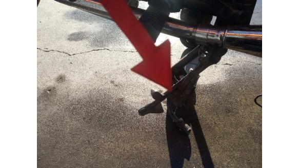 Recambio de caballete central para guzzi nevada 2005-2007 nevada 750 referencia OEM IAM GU31430381  