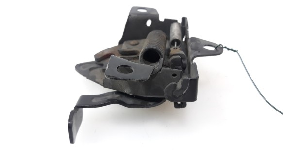 Recambio de cerradura capo para hyundai i30 (fd) 2007-2012 1.6 crdi referencia OEM IAM 811302L000 811302L000 811302L000