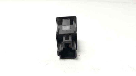 Recambio de interruptor para toyota yaris 2017- hybrid active referencia OEM IAM 15D084  