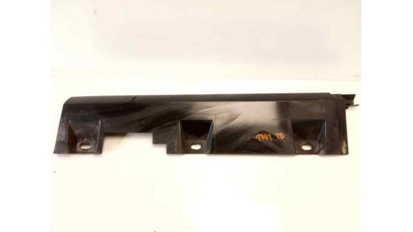 Recambio de moldura para ford transit courier 2013- trend referencia OEM IAM ET76101A01AD  