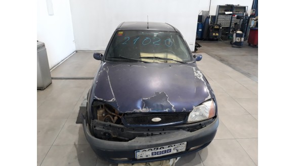 ford fiesta berlina (dx) 1999-2002 del año 2001