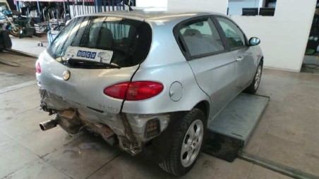 alfa romeo 147 (190) 2000-2006 del año 2002