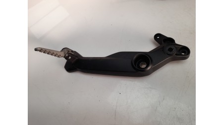 Recambio de estribo lateral para ducati scrambler 1100 2017- scrambler 1100 referencia OEM IAM 2831A  