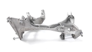 Recambio de soporte brazo suspension trasero izquierdo para porsche cayman (typ 981c) 2013-2016 gt4 referencia OEM IAM 981331151 2