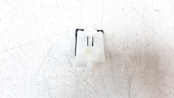 Recambio de cerradura capo para lexus is 2013- 2.5 16v cat (híbrido) referencia OEM IAM 5361130070  