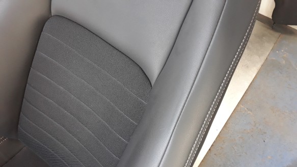 Recambio de juego asientos completo para lexus is 2013- 2.5 16v cat (híbrido) referencia OEM IAM 7107253G41A9  