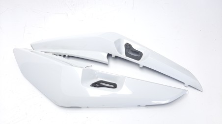 Recambio de moldura para bmw k 1600 gt/gtl 2011-2016 referencia OEM IAM 40860267090 54228910 46627709505