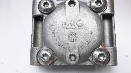 Recambio de bomba direccion para jaguar xf 2007-2015 3.0 v6 24v cat referencia OEM IAM 2W933A696BC  