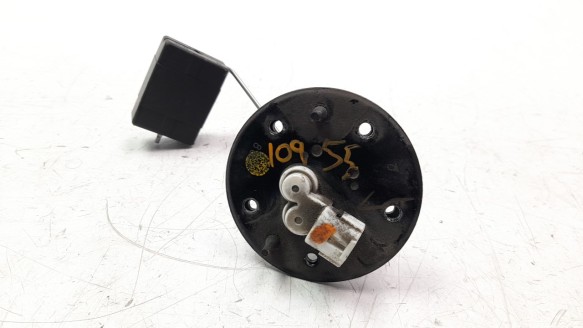 Recambio de aforador para toyota rav 4 2012-2019 referencia OEM IAM 8332049255  