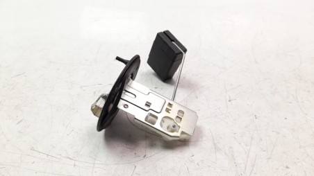 Recambio de aforador para toyota rav 4 2012-2019 referencia OEM IAM 8332049255  