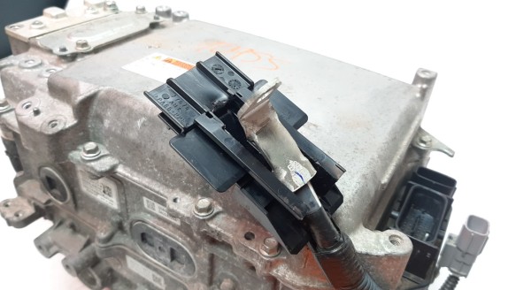 Recambio de inversor para toyota rav 4 2012-2019 referencia OEM IAM G920042010  