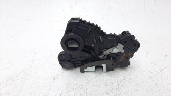 Recambio de cerradura puerta delantera izquierda para toyota rav 4 2012-2019 referencia OEM IAM 6904042241  