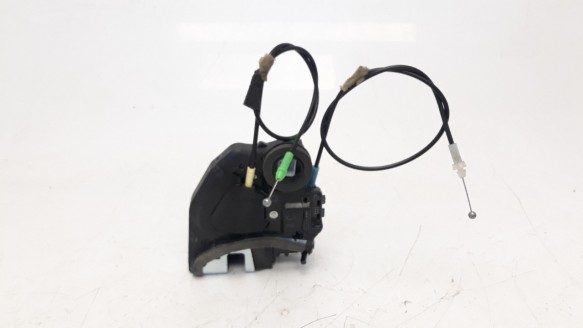 Recambio de cerradura puerta trasera izquierda para toyota rav 4 2012-2019 referencia OEM IAM 6906033120  