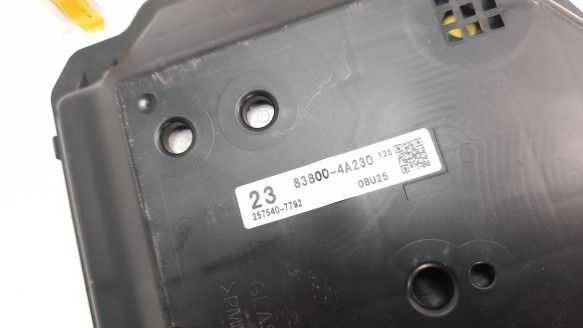 Recambio de cuadro instrumentos para toyota rav 4 2012-2019 referencia OEM IAM 838004A230  