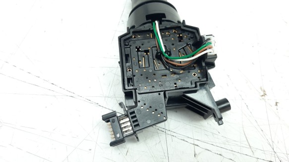 Recambio de mando limpia para mitsubishi outlander (gf0) 2012- phev kaiteki 4wd referencia OEM IAM 8612A031  