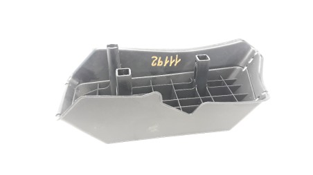 Recambio de moldura para toyota land cruiser (j12) 2002-2009 3.0 turbodiesel referencia OEM IAM 5819060090  