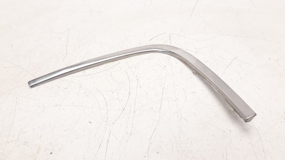 Recambio de moldura para peugeot 2008 (--.2013) 2013-2019 1.2 12v e-thp referencia OEM IAM 9800983880  