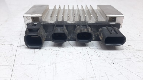 Recambio de caja precalentamiento para toyota hilux (kun) 2005-2016 referencia OEM IAM 285510E010  