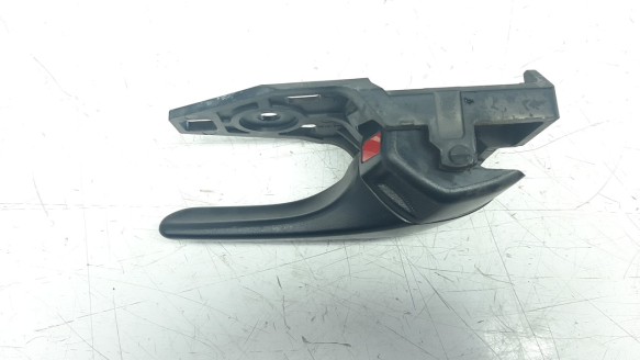 Recambio de maneta interior trasera derecha para toyota hilux (kun) 2005-2016 referencia OEM IAM 692050K120C1  