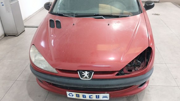 peugeot 206 hatchback (2a/c) 1998-2012 del año 1999