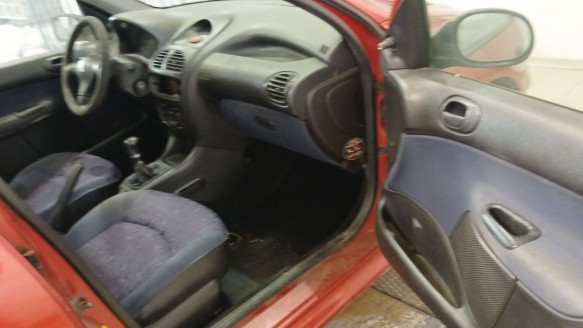 peugeot 206 hatchback (2a/c) 1998-2012 del año 1999