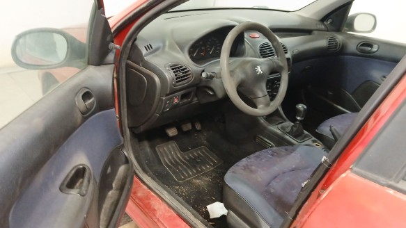 peugeot 206 hatchback (2a/c) 1998-2012 del año 1999