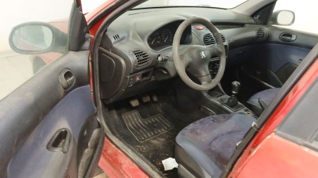 peugeot 206 hatchback (2a/c) 1998-2012 del año 1999