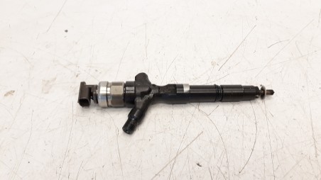Recambio de inyector para toyota land cruiser (j12) 2002-2009 3.0 turbodiesel referencia OEM IAM 2367030080  