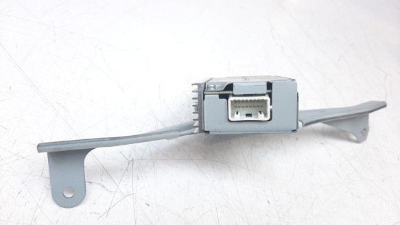 Recambio de modulo electronico para lexus is 2013- 2.5 16v cat (híbrido) referencia OEM IAM 8624053020  