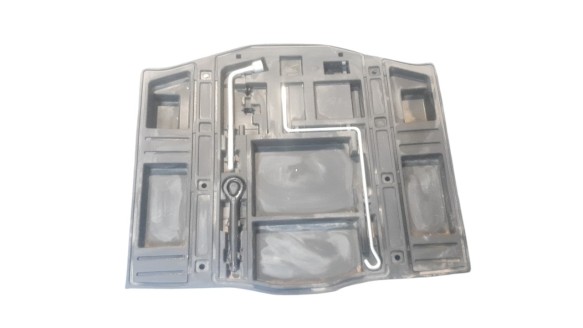 Recambio de alfombra maletero para lexus is 2013- 2.5 16v cat (híbrido) referencia OEM IAM 6442953010  