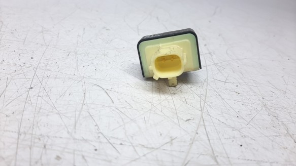 Recambio de sensor para toyota hilux (kun) 2005-2016 referencia OEM IAM 898370K010  