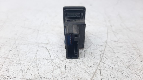 Recambio de interruptor para toyota hilux (kun) 2005-2016 referencia OEM IAM 15C032  