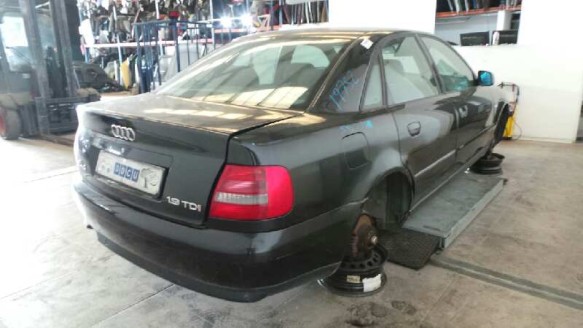 audi a4 berlina (b5) 1999-2000 del año 2004
