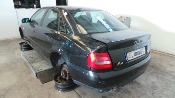 audi a4 berlina (b5) 1999-2000 del año 2004