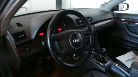 audi a4 berlina (8e) 2000-2004 del año 2002