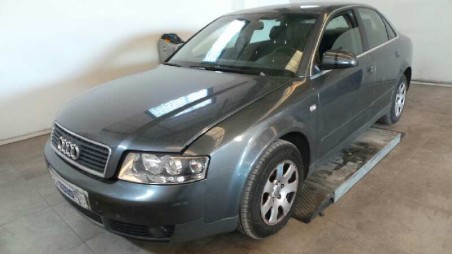 audi a4 berlina (8e) 2000-2004 del año 2002