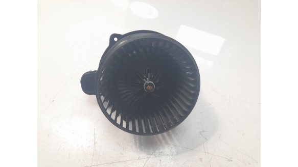 Recambio de ventilador calefaccion para kia niro 2016- referencia OEM IAM 97113AT000  
