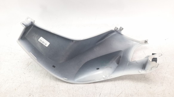 Recambio de moldura para bmw r 1250 rt 2018- referencia OEM IAM 40902327090  
