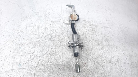 Recambio de bomba embrague para nissan 370 z (z34) 2009- 3.7 v6 24v cat referencia OEM IAM 30610JK00B  