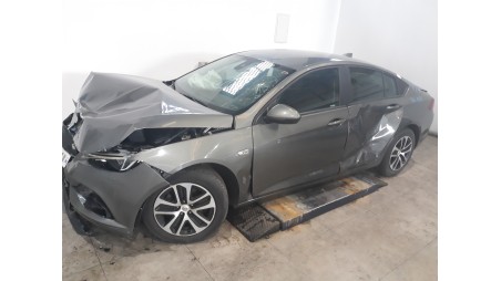 opel insignia grand sport 2017- del año 2018
