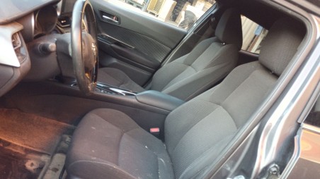 toyota c-hr 2016- del año 2019