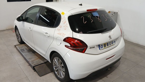 peugeot 208 i (ca_, cc_) 2012- del año 2017