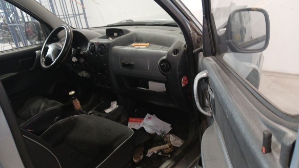 peugeot partner monospace (5_, g_) 1996-2015 del año 2003