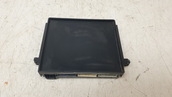 Recambio de modulo electronico para land rover range rover velar 2017- 2.0 turbo cat referencia OEM IAM J8A214C239AB  