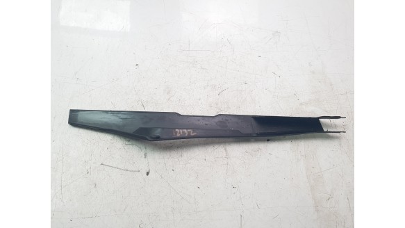 Recambio de cubrecadena para ktm duke - 790 duke l referencia OEM IAM C90704061000  