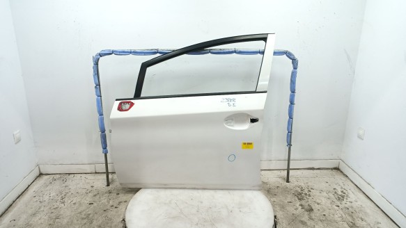 Recambio de puerta delantera izquierda para toyota prius (_w3_) 2008- 1.8 hybrid (zvw3_) referencia OEM IAM 6700247070 670024707