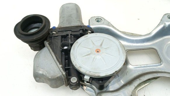 Recambio de elevalunas trasero derecho para toyota prius (_w3_) 2008- 1.8 hybrid (zvw3_) referencia OEM IAM 6980152070 698015207