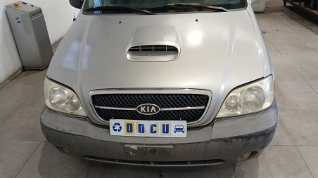 kia carnival ii (gq) 1999-2007 del año 2004